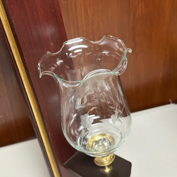 Vintage Glass candleholder cup Butterfly and Blossoms engraved - Picture 6 of 11